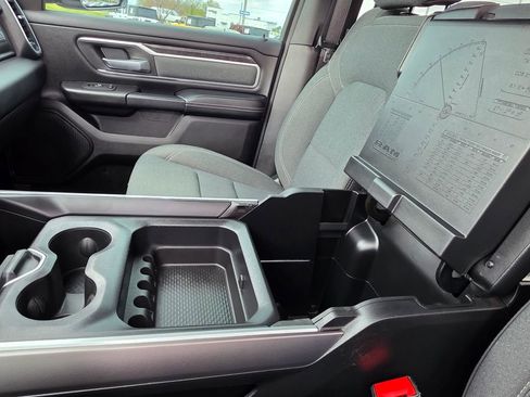 Used 2023 RAM 1500 Big Horn AWD/4WD image 29