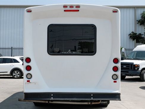 Used 2014 Ford E-350 and Econoline 350 Super Duty image 12