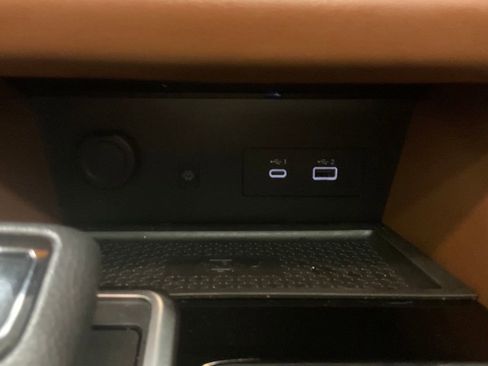 Used 2023 Nissan Pathfinder Platinum image 37