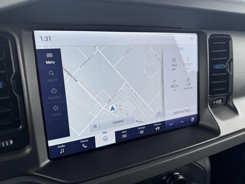 Used 2024 Ford Bronco Black Diamond w/ Sasquatch Package image 11