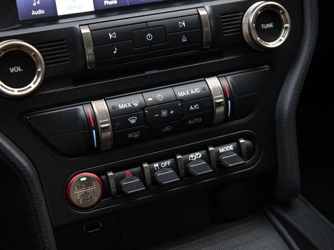 Used 2021 Ford Mustang Shelby GT500 w/ Technology Package image 44