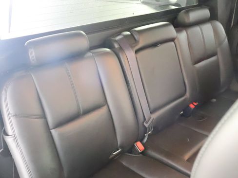 Used 2009 Chevrolet Avalanche LT w/ Luxury Package AWD/4WD image 47
