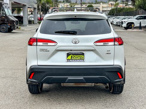 Used 2022 Toyota Corolla Cross LE AWD/4WD image 7