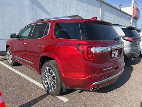 Used 2023 GMC Acadia Denali w/ Denali Ultimate Package AWD/4WD image 3