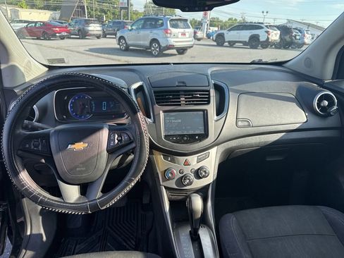Used 2015 Chevrolet Trax LT AWD/4WD image 14