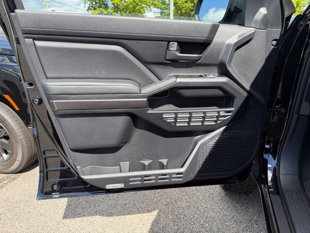 Used 2025 Toyota 4Runner SR5 AWD/4WD image 16