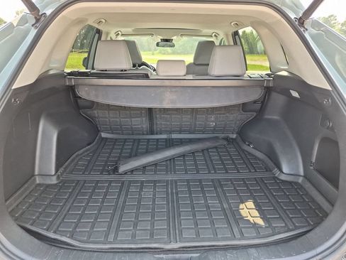 Used 2021 Toyota RAV4 XLE Premium FWD image 32
