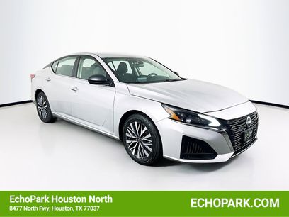Used 2024 Nissan Altima 2.5 SV
