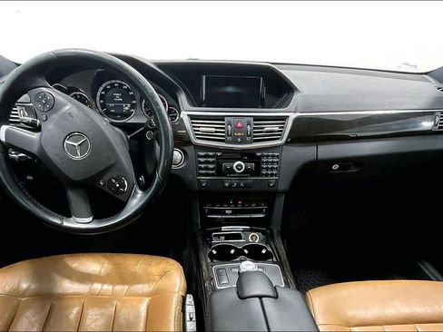 Used 2010 Mercedes-Benz E 350 Sedan image 15