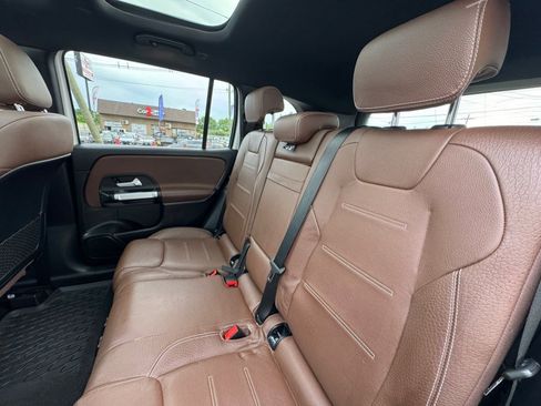 Used 2020 Mercedes-Benz GLB 250 4MATIC image 27