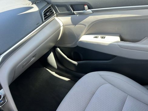 Used 2020 Hyundai Elantra Value Edition FWD image 12