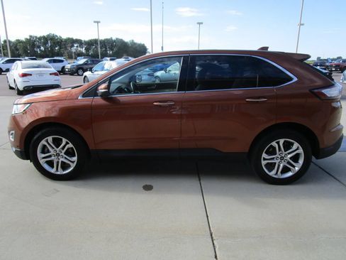 Used 2017 Ford Edge Titanium w/ Equipment Group 302A AWD/4WD image 6