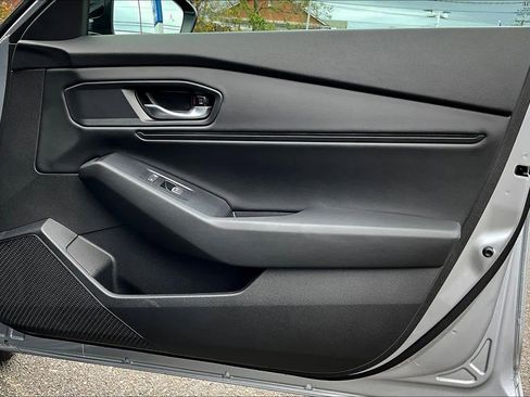 Used 2025 Honda Accord SE image 21