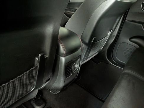 Certified 2023 Dodge Durango GT image 34