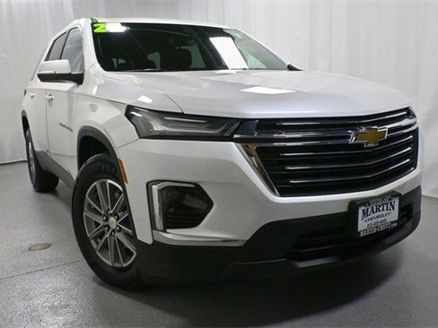 Certified 2023 Chevrolet Traverse LT image 2