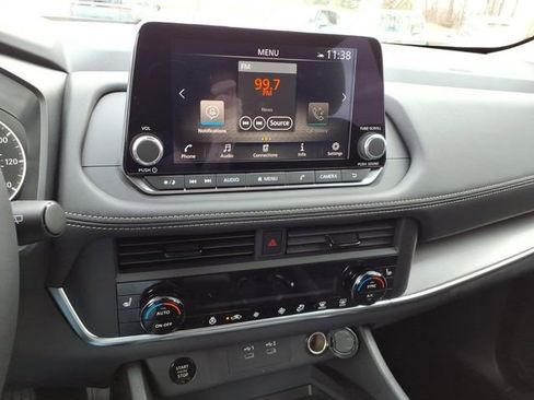 New 2026 Nissan Rogue SV image 10