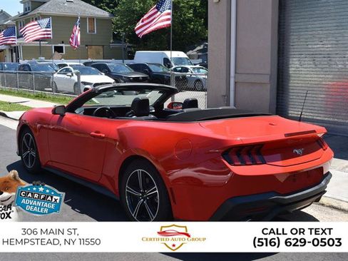 Used 2024 Ford Mustang Convertible RWD image 7