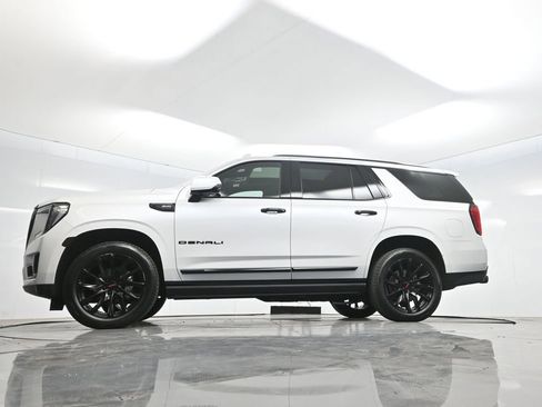 Used 2023 GMC Yukon Denali AWD/4WD image 7