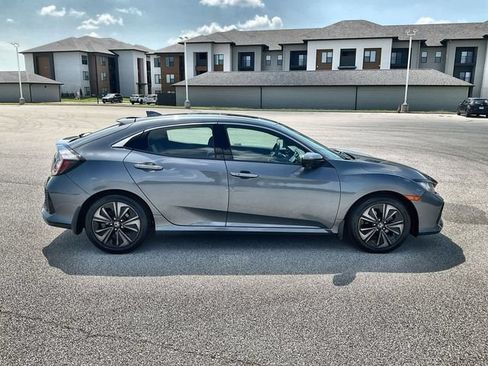 Used 2019 Honda Civic EX image 13