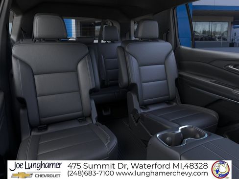 New 2027 Chevrolet Traverse LT w/ Sun and Wheel Package AWD/4WD image 17