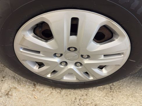 Used 2014 Dodge Grand Caravan American Value Package image 29