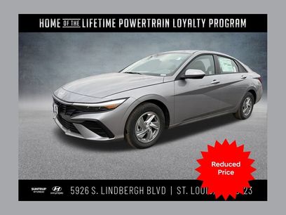 Used 2026 Hyundai Elantra SE w/ Cargo Package