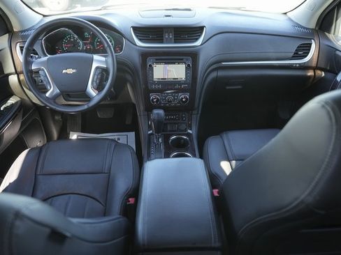 Used 2017 Chevrolet Traverse Premier image 20
