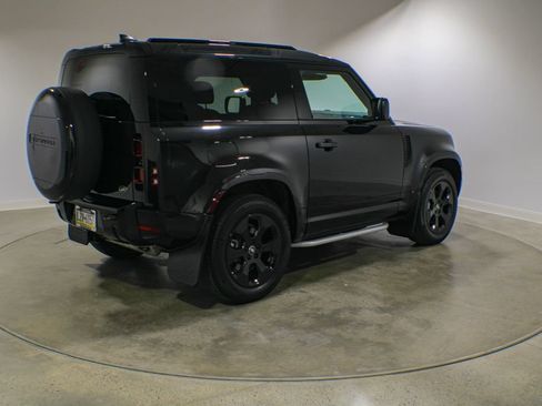 Used 2023 Land Rover Defender 90 X-Dynamic SE AWD/4WD image 6