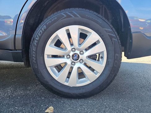 Used 2017 Subaru Outback 2.5i Premium image 38
