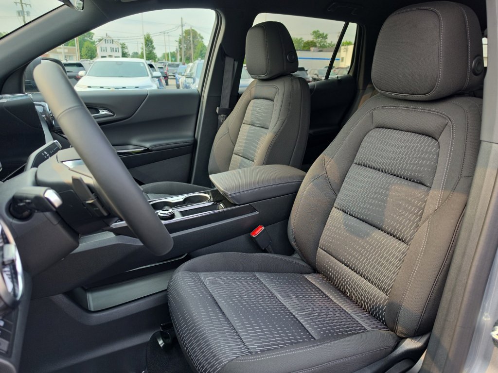 New 2027 Chevrolet Equinox LT FWD image 14
