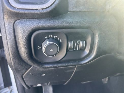 Used 2019 RAM 2500 Tradesman image 17