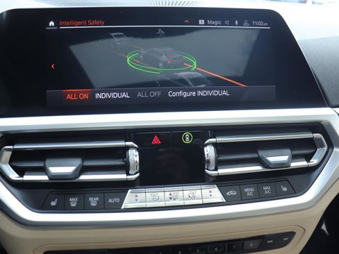 Used 2019 BMW 330i Sedan w/ Premium Package image 30