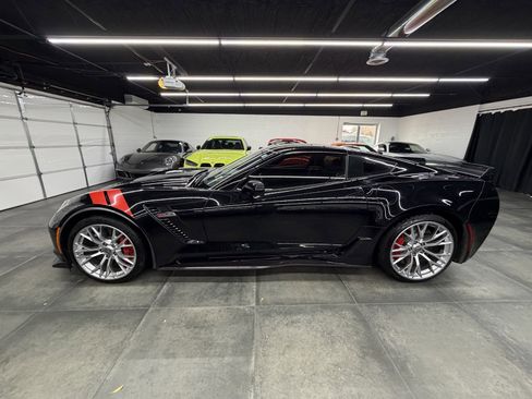 Used 2016 Chevrolet Corvette Z06 w/ 3LZ Preferred Equipment Group image 3