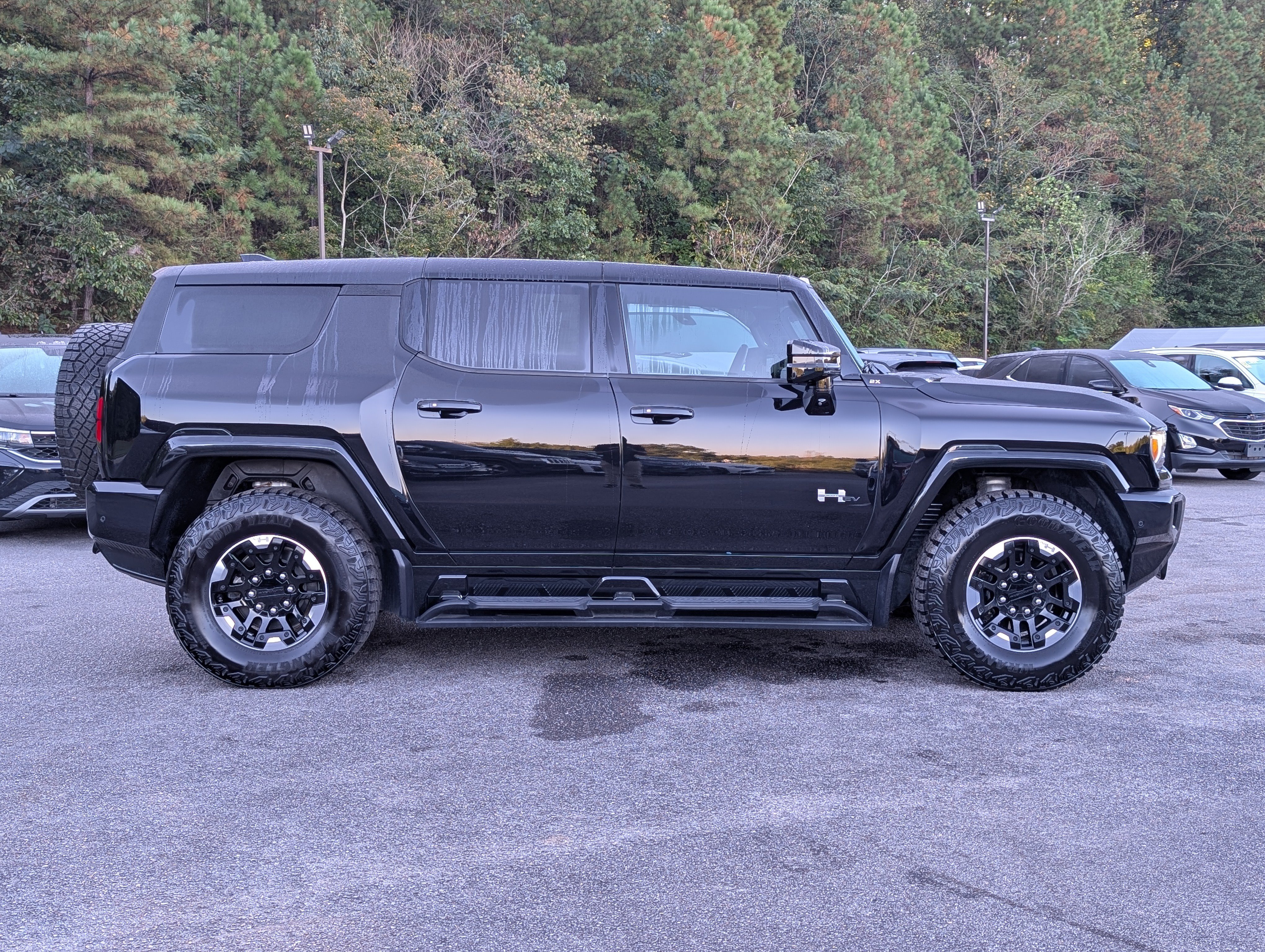 Used 2024 GMC Hummer EV 2X w/ Extreme Off-Road Package AWD/4WD image 10