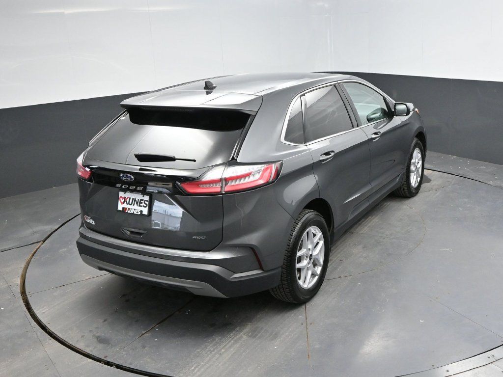 Used 2024 Ford Edge SEL AWD/4WD image 29