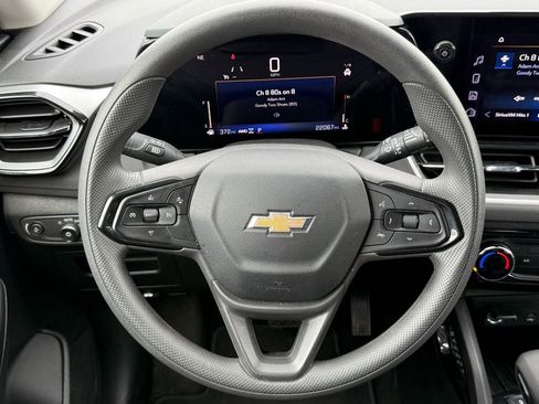 Used 2025 Chevrolet TrailBlazer LT image 19