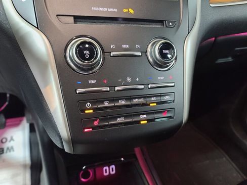 Used 2017 Lincoln MKC Select w/ Select Plus Package image 26