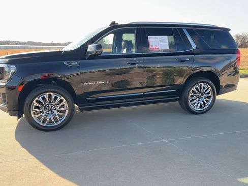 Used 2023 GMC Yukon Denali Ultimate image 5