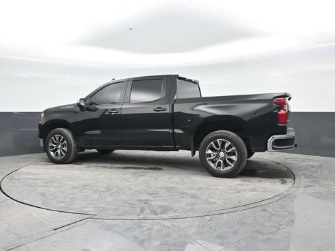 Used 2024 Chevrolet Silverado 1500 LT AWD/4WD image 2