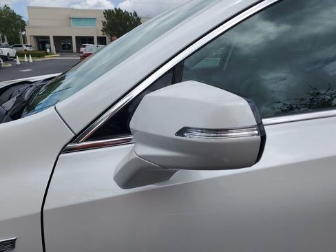 Certified 2023 Cadillac XT4 Premium Luxury image 12