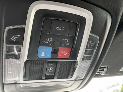 Used 2025 RAM 1500 Big Horn AWD/4WD image 19