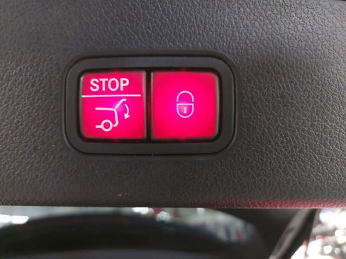 Used 2023 Mercedes-Benz GLC 300 GLC 300 image 13