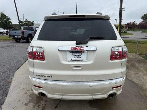 Used 2011 GMC Acadia Denali FWD image 9