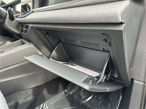 New 2026 Volkswagen Tiguan S image 31