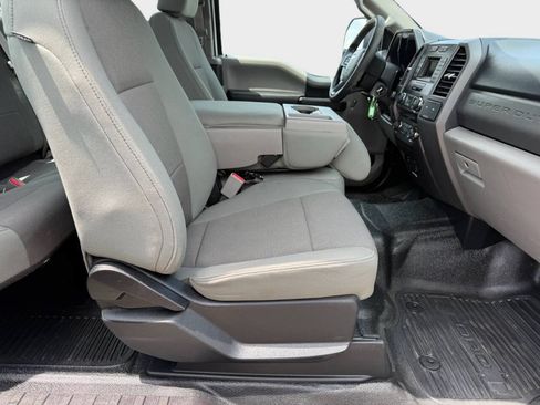 Used 2017 Ford F250 XL w/ Power Equipment Group AWD/4WD image 10