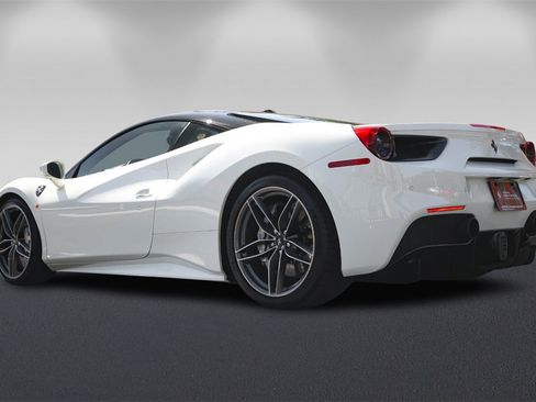 Certified 2017 Ferrari 488 GTB image 5
