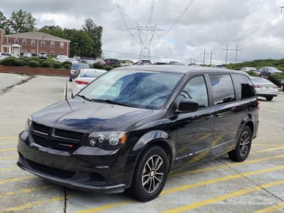 Used 2016 Dodge Grand Caravan SE