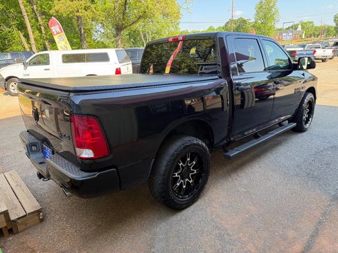 Used 2016 RAM 1500 Express w/ Black Ram 1500 Express Group AWD/4WD image 4