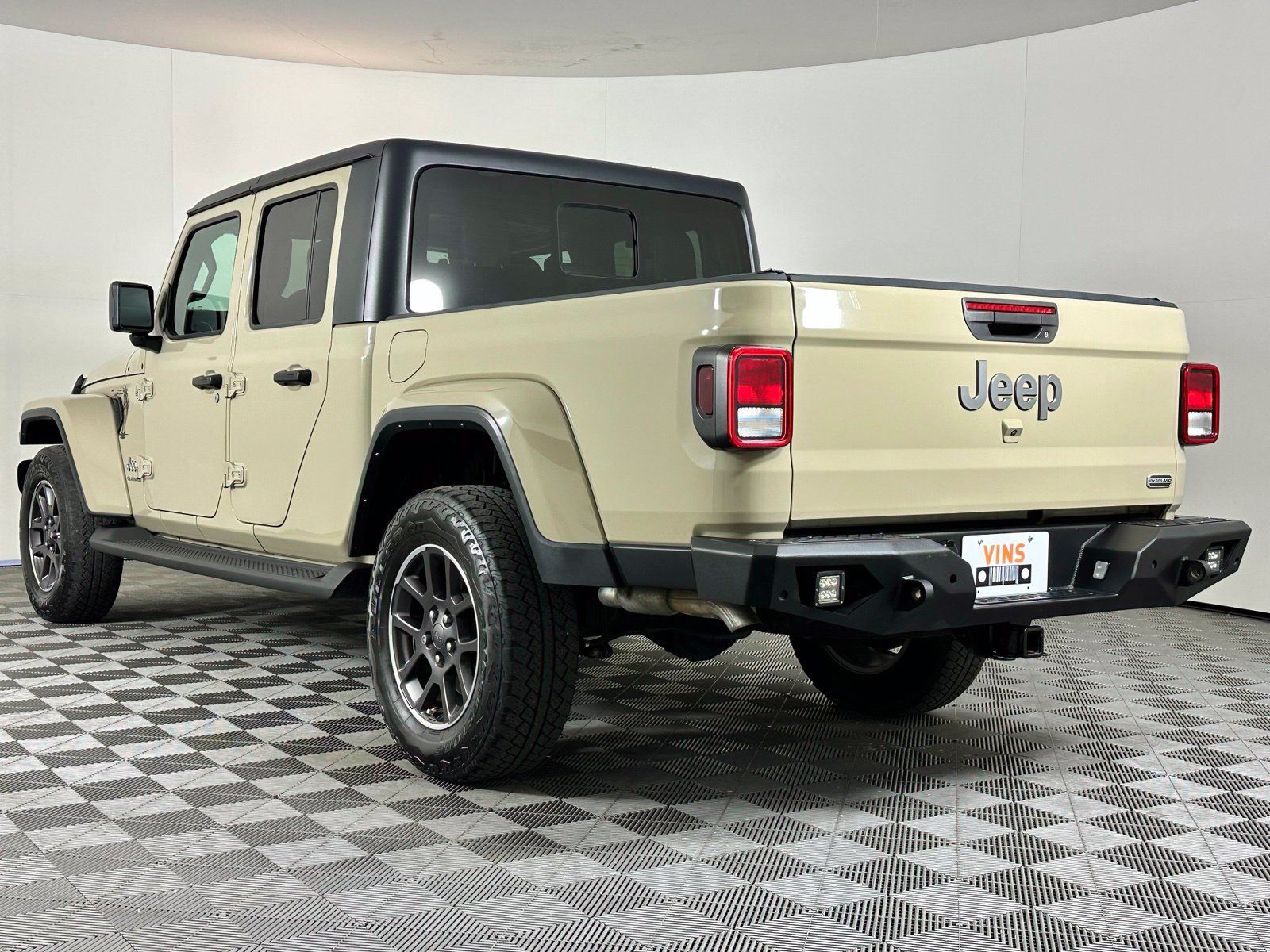 Used 2022 Jeep Gladiator Overland w/ Popular Equipment Package AWD/4WD image 30