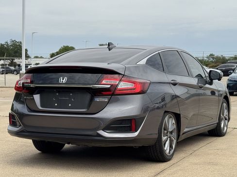 Used 2019 Honda Clarity Plug-In Hybrid image 4